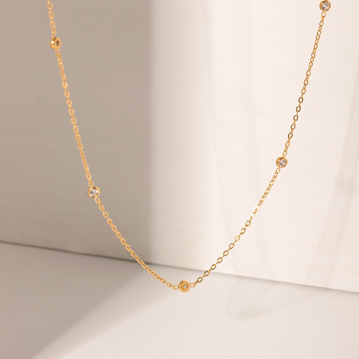 Simple Minimalist diamond Necklace