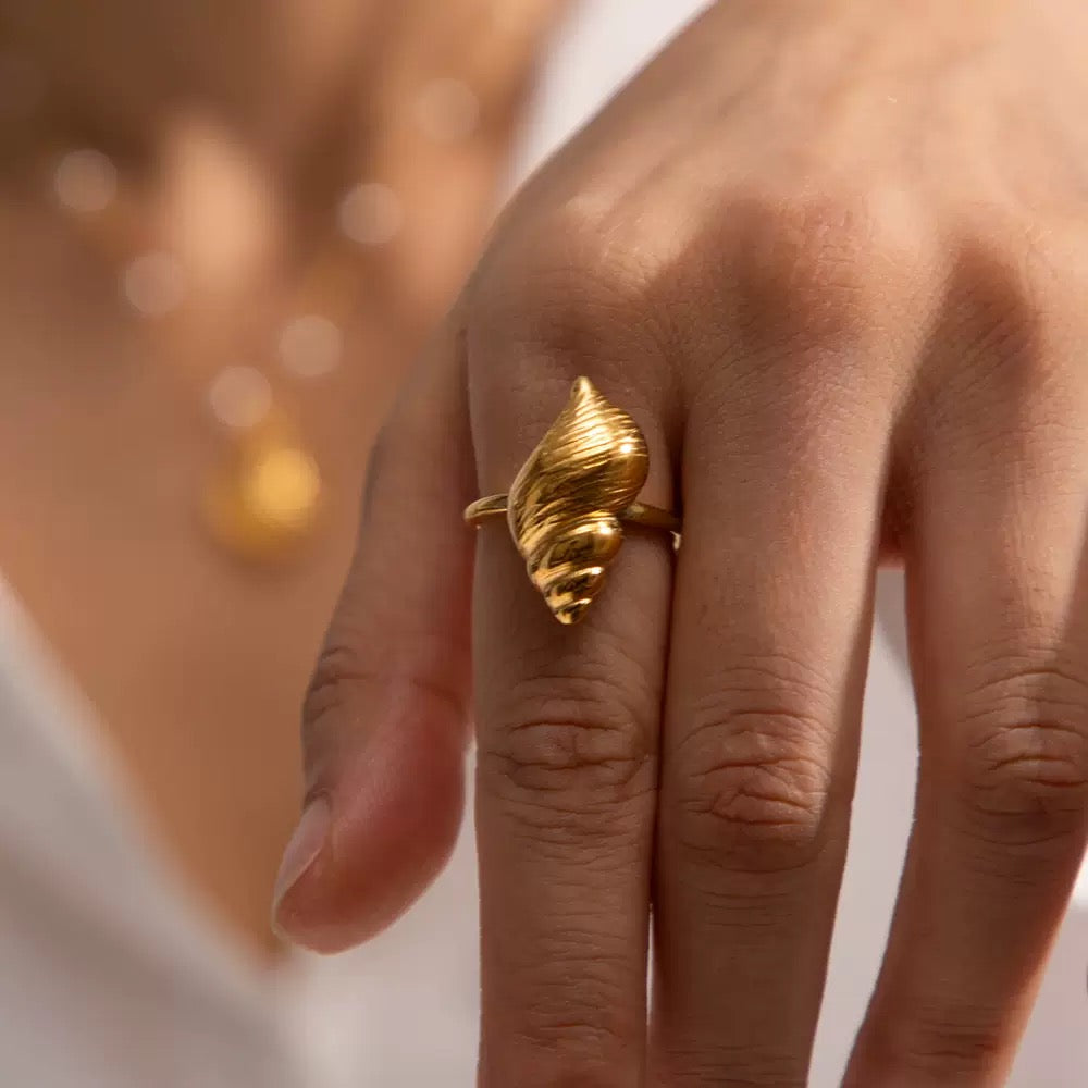 Croissant Ring