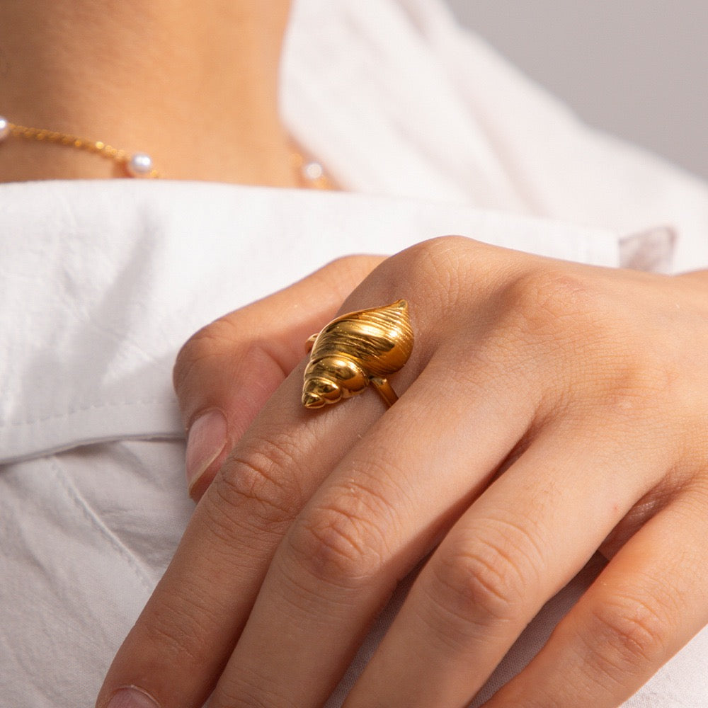 Croissant Ring