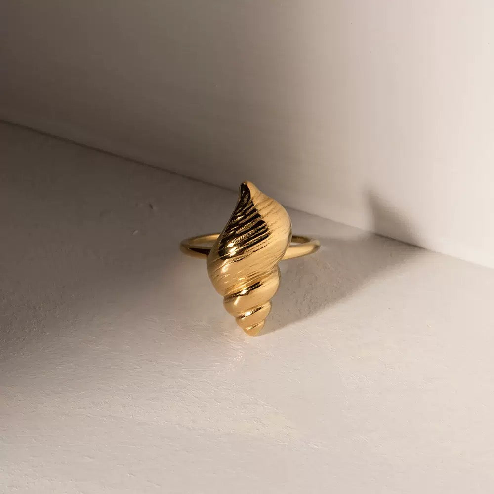 Croissant Ring