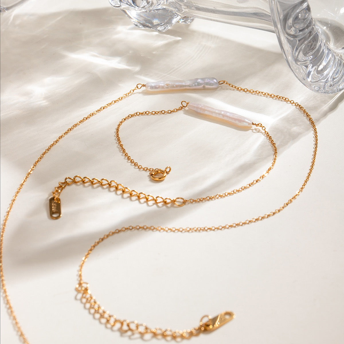 Minimalist Pearl Necklace and Bracelet