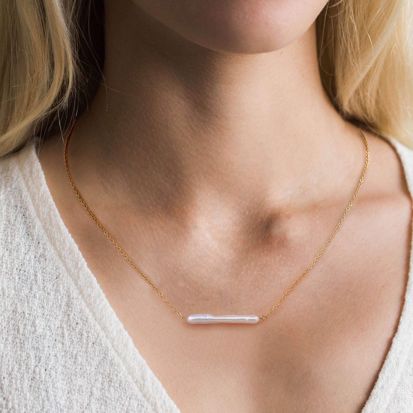 Minimalist Pearl Necklace and Bracelet