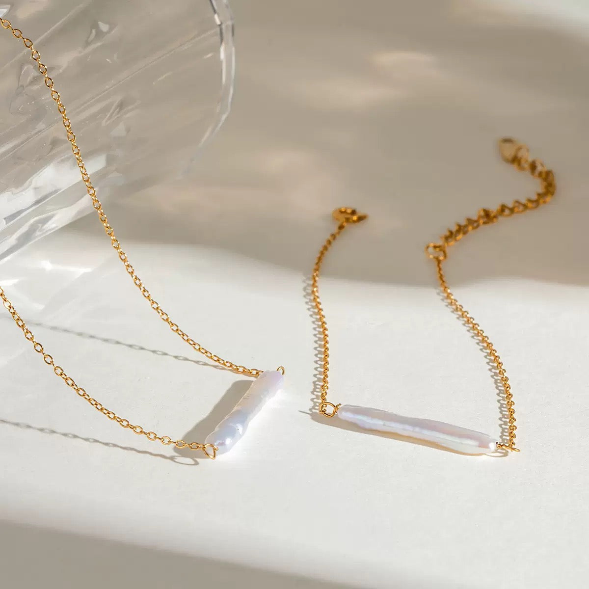 Minimalist Pearl Necklace and Bracelet
